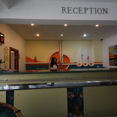 Hotel Central Mamaia Bagian luar foto