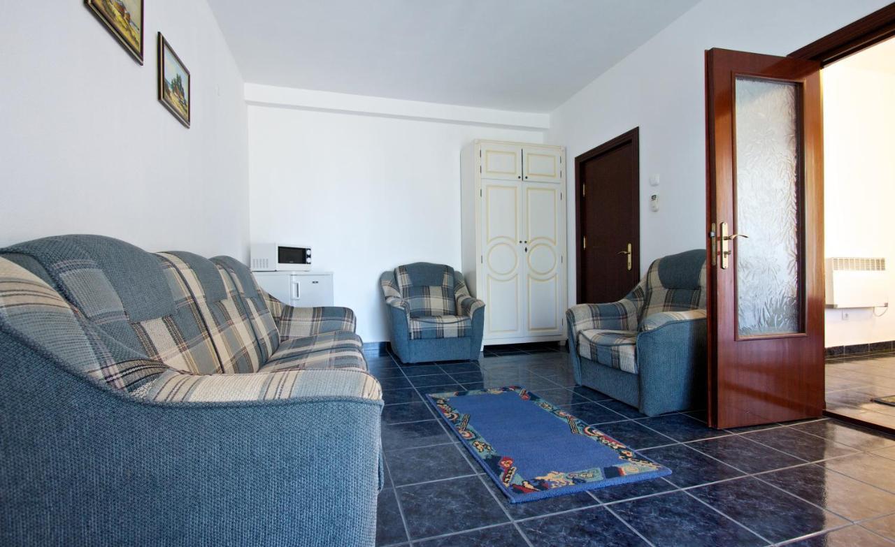 Hotel Central Mamaia Bagian luar foto