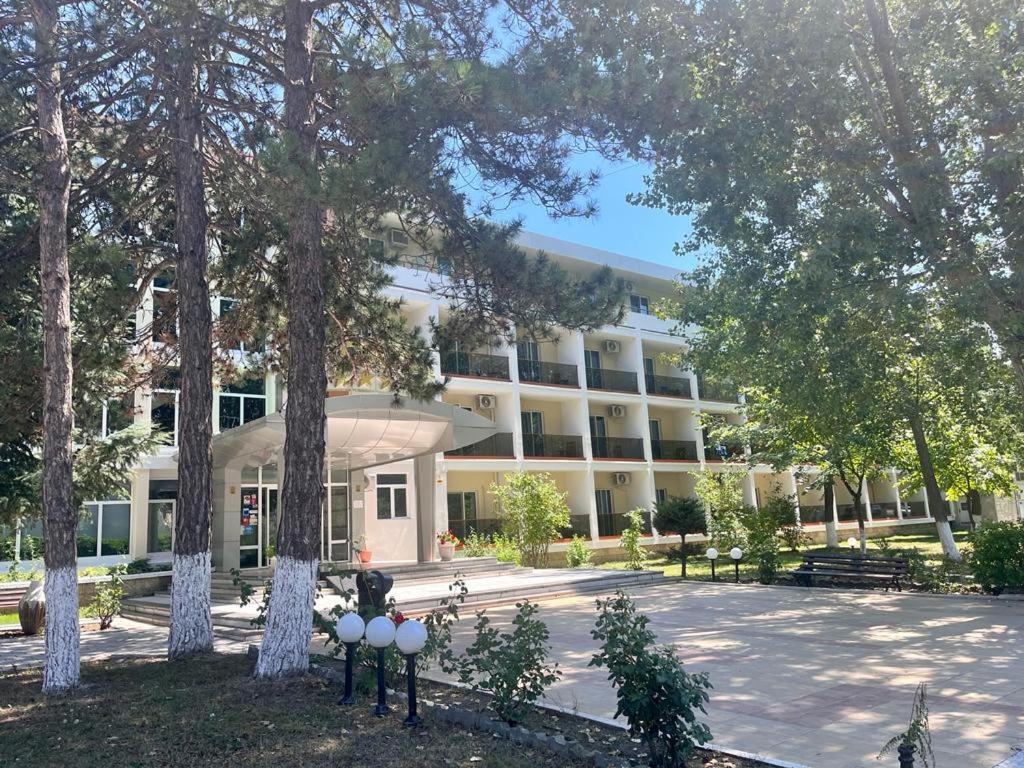 Hotel Central Mamaia Bagian luar foto