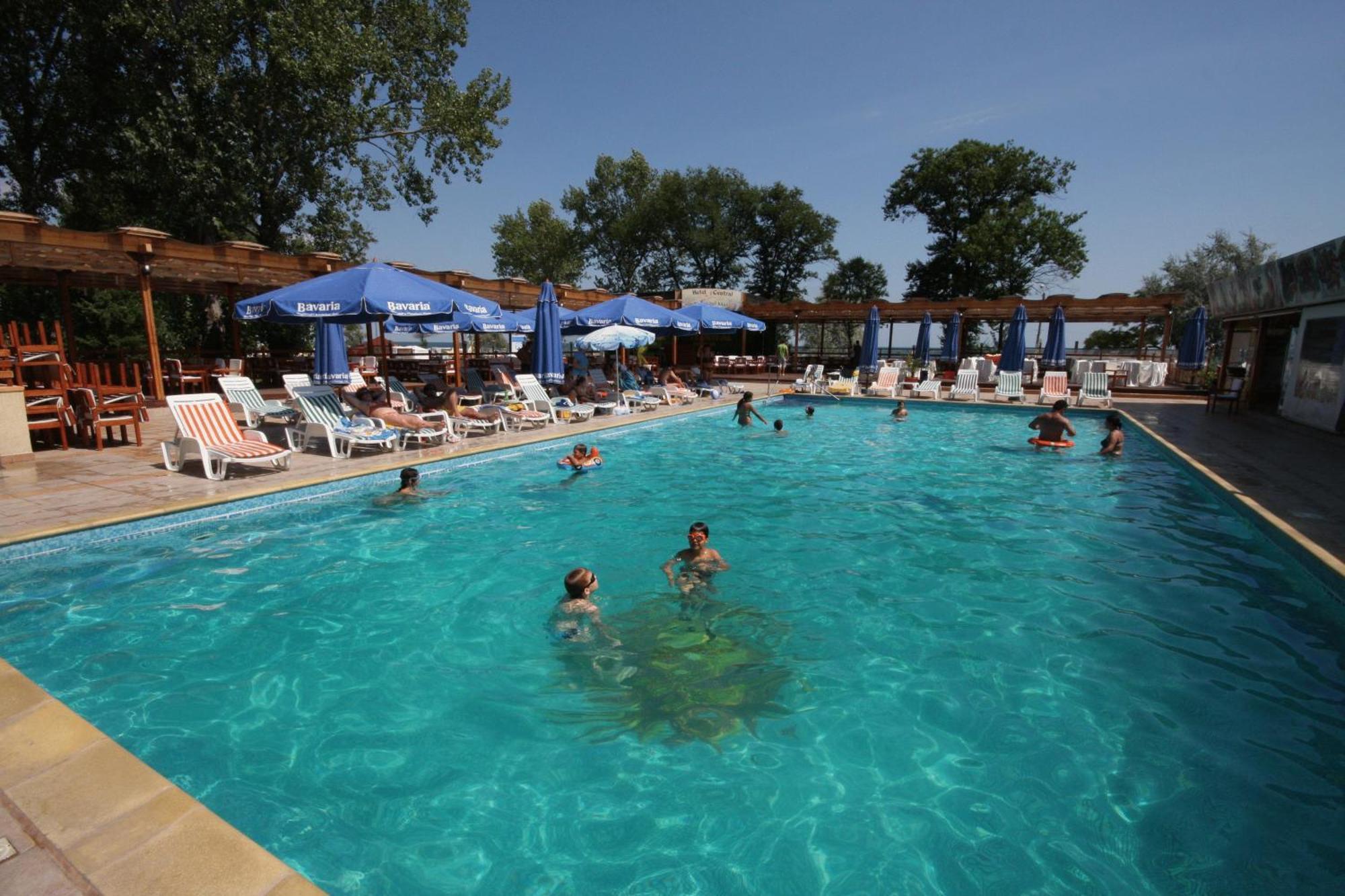 Hotel Central Mamaia Bagian luar foto