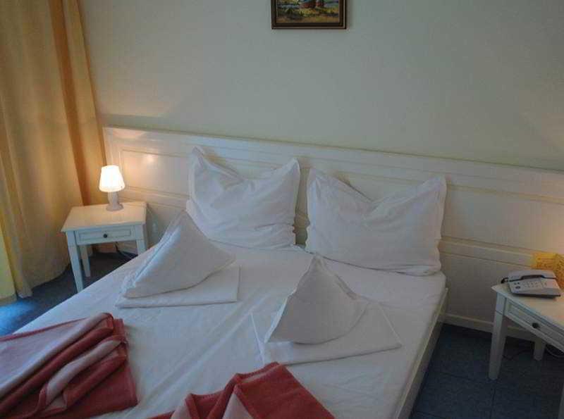 Hotel Central Mamaia Bagian luar foto