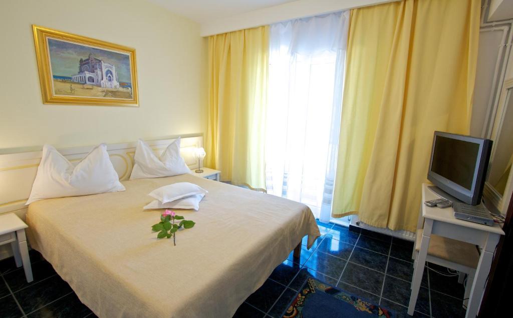 Hotel Central Mamaia Ruang foto